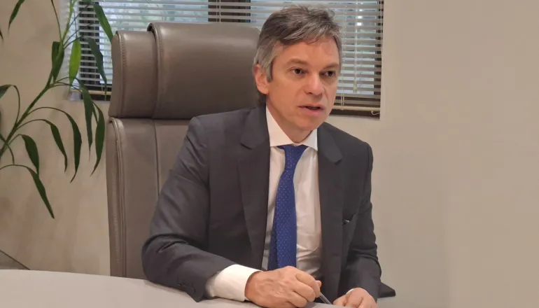 “Dois lados titulares da verdade”: presidente da OAB-PR critica extremos e cobra reação à crise no STF