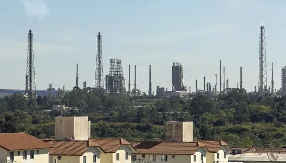 Refinaria em Araucária terá investimento de R$ 800 milhões da Petrobras