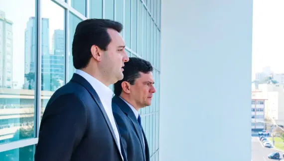 Ratinho Júnior reconhece vitória de Moro e promete transição responsável no Paraná