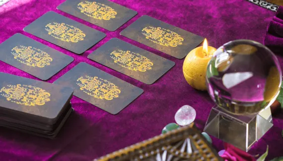 Tarot do dia: previsão para os 12 signos em 06/10/2026
