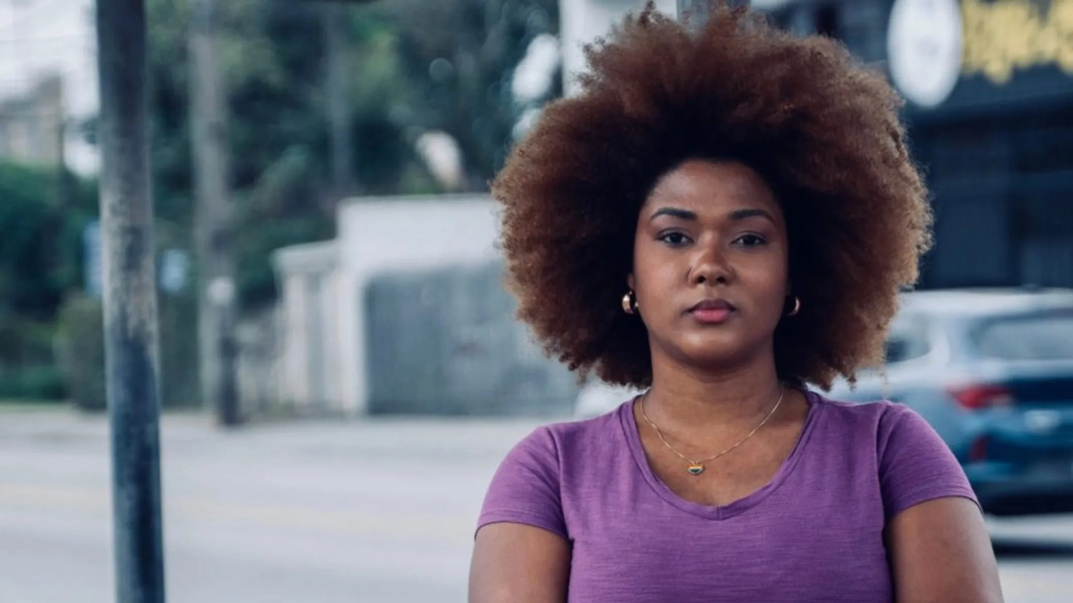 “O medo não vai nos parar”: Miss Preta transforma violência e racismo em 45 mil votos na Alep