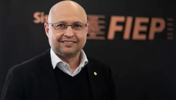 Vice-governador eleito do Paraná critica modelo econômico do Brasil