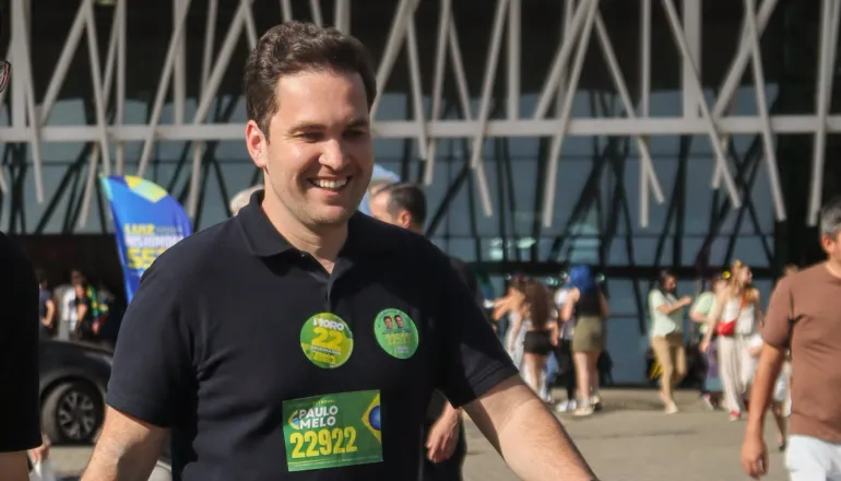 Deputado mais votado no Paraná, Paulo Melo fala sobre renovação política e prioridades do mandato