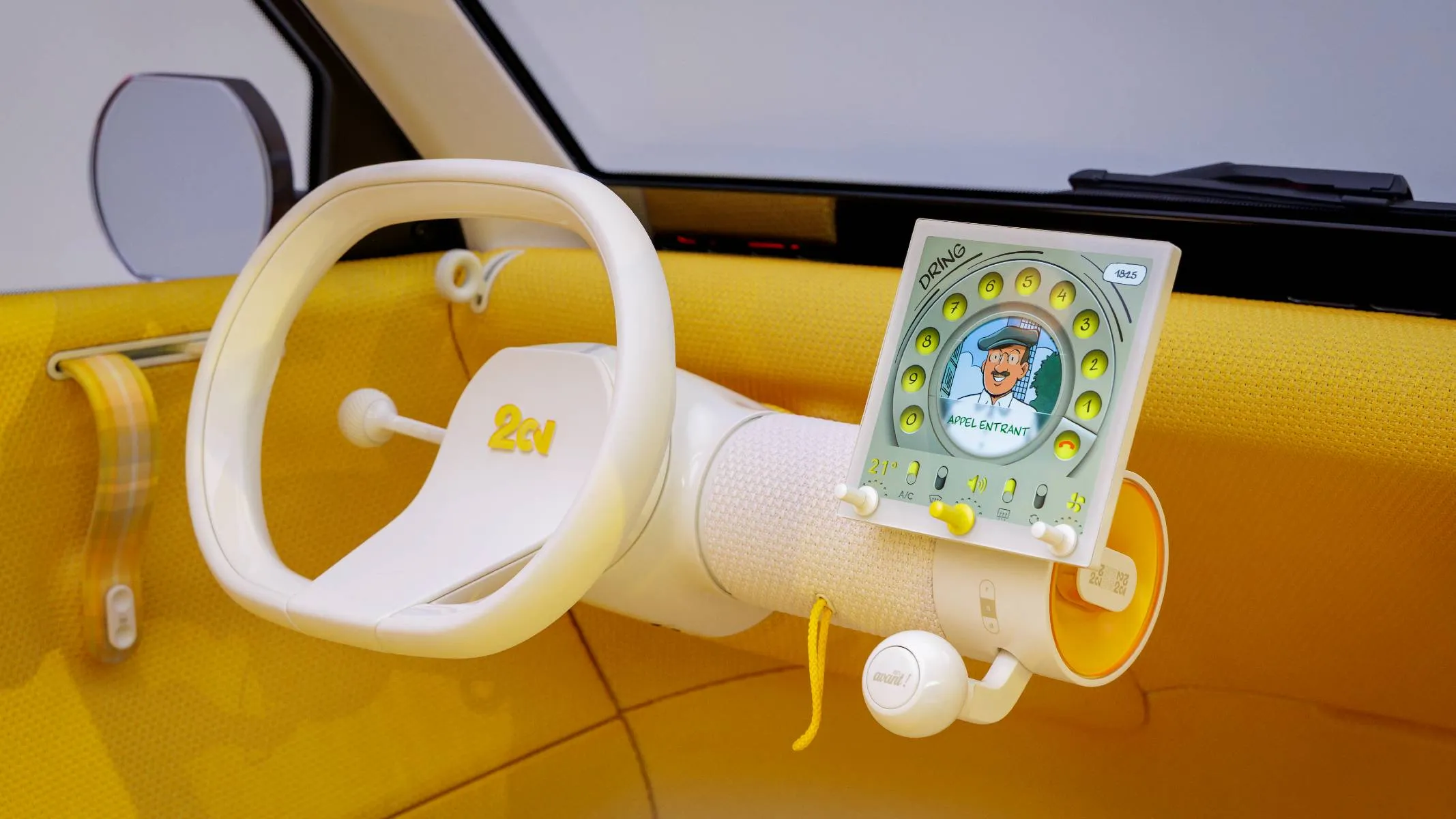 Citroen 2 CV painel cluster - Painel de instrumentos do 2 CV Concept com volante de raio único, seletor de marchas por hastes e tela "phygital" de 8 polegadas. O interior do elétrico compacto combina elementos em tom baquelite com acabamento em madeira e plástico de origem biológica.
