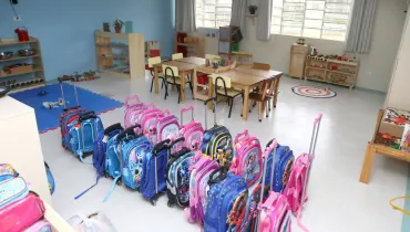 Creche onde crianças foram feitas reféns em Curitiba reabre com guardas permanentes