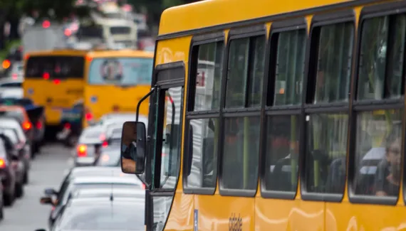 Motorista de ônibus de Curitiba é preso por dirigir bêbado com passageiros