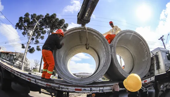 Nova ponte sobre o Canal Belém e requalificação de 15 ruas ampliam conexões no Uberaba, Boqueirão e Hauer 