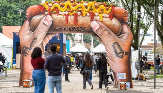 Vinada Cultural muda de local e amplia opções gastronômicas
