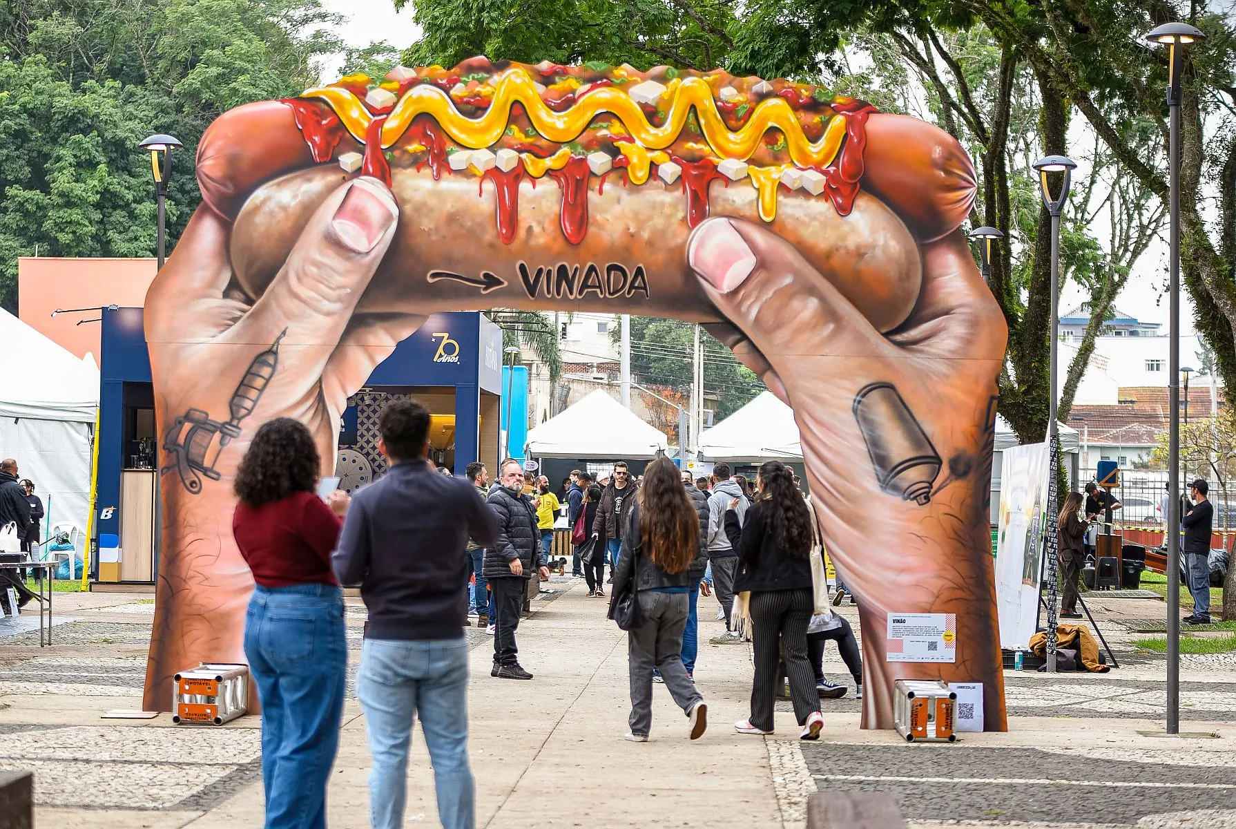 Vinada Cultural muda de local e amplia opções gastronômicas