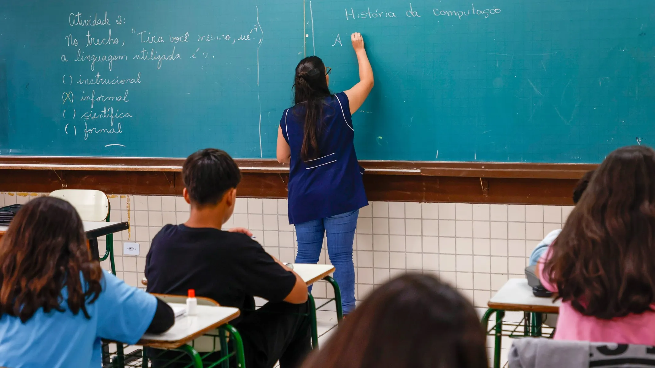 Apagão de professores: Paraná corre contra o tempo para evitar colapso até 2040