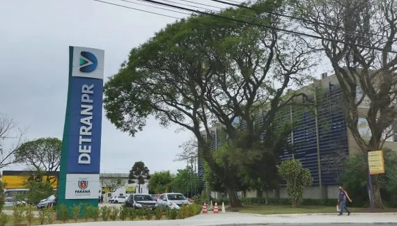Concurso do Detran-PR terá 100 vagas em Curitiba e no interior