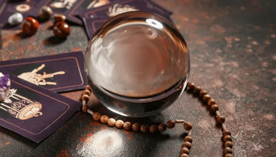 Tarot do dia: previsão para os 12 signos em 18/10/2026
