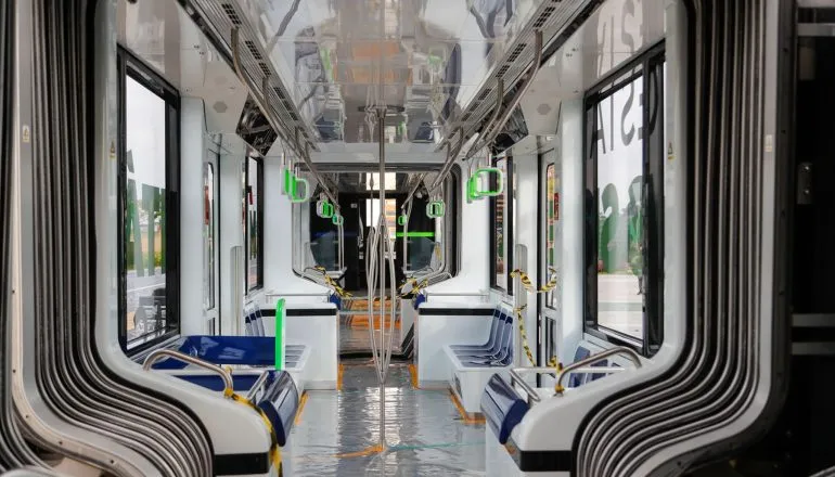 De 7 ônibus a 4 horas no trânsito: o desafio de trabalhar em Curitiba e morar na RMC