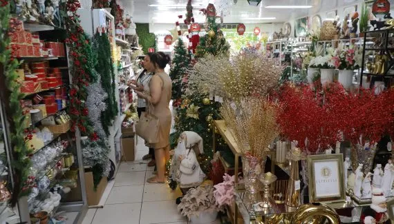Vendas do comércio no Paraná crescem o dobro da média brasileira em 2026