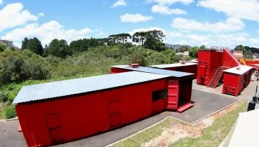 Centro de R$ 4,3 milhões no Paraná reproduz incêndios reais para treinar bombeiros