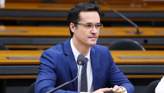 TSE deve decidir sobre candidatura de Deltan Dallagnol após 2º turno