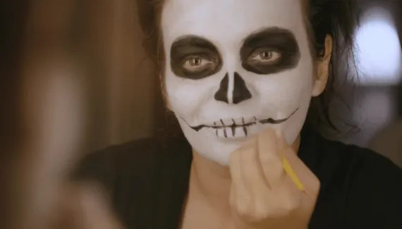 Maquiagem de Halloween: 5 dicas para criar efeitos assustadores em casa