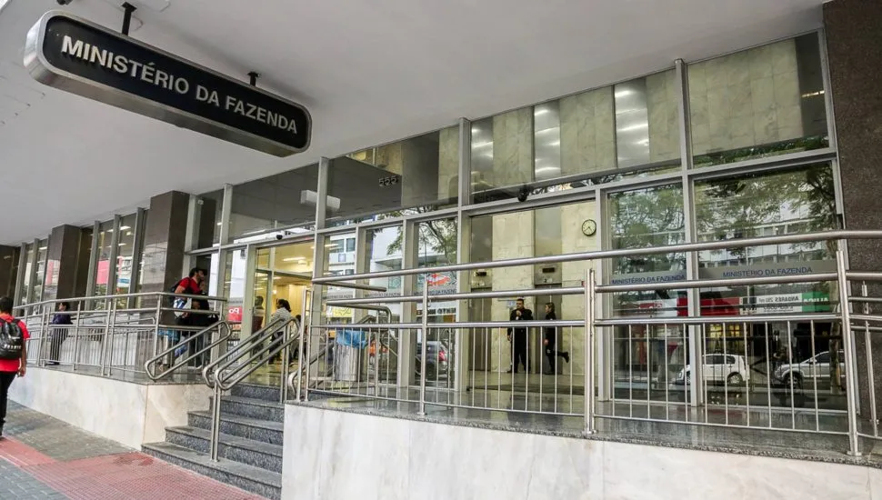 Ministério da Fazenda, onde fica a Receita Federal, em Curitiba.