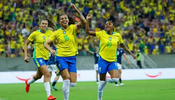 Copa do Mundo de futebol feminino 2027 não altera aulas, mas Estado e Curitiba terão recessos diferentes