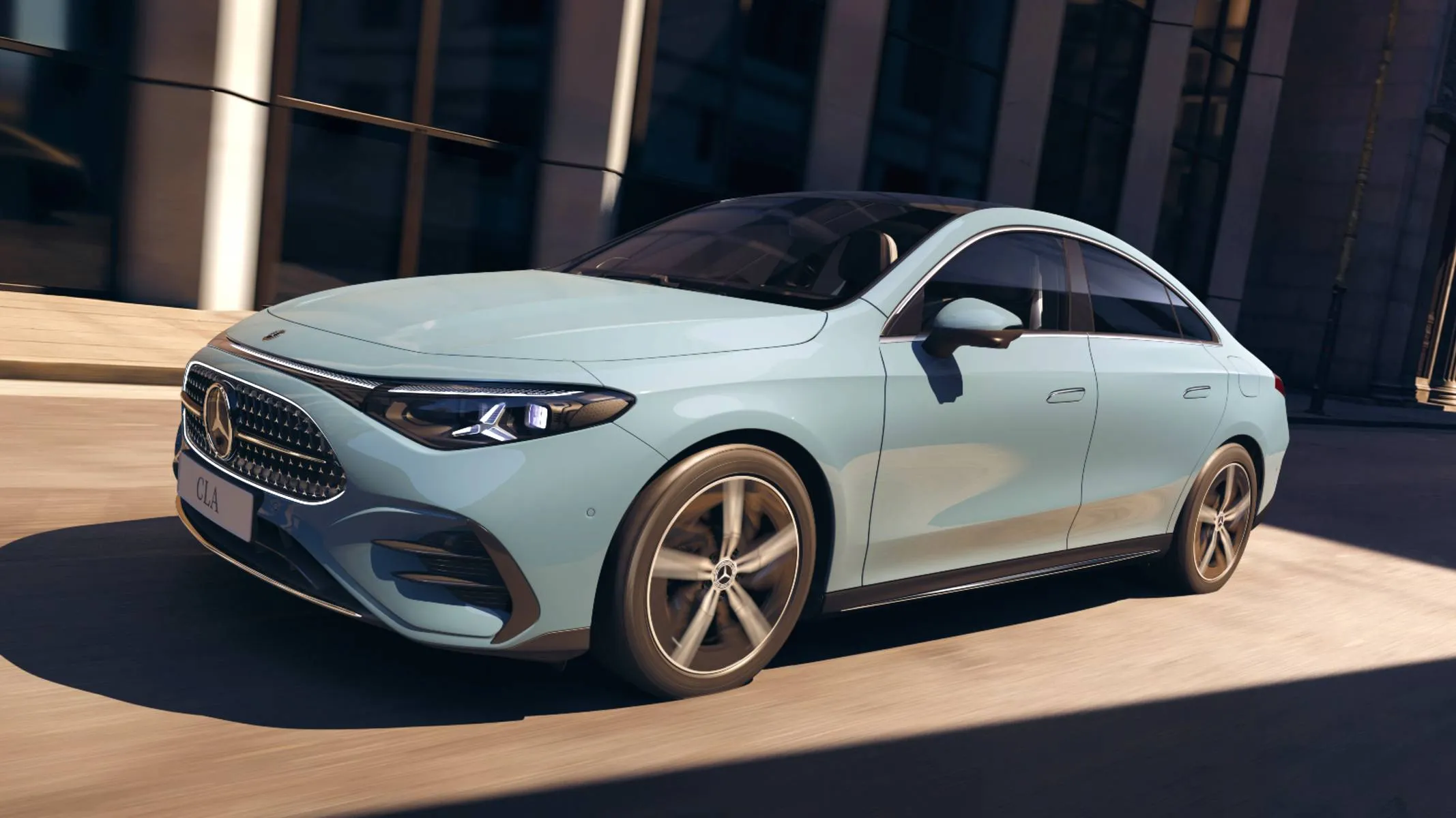 Imagem mostra destalhes da Mercedes-Benz CLA 200 AMG externa dianteira azul - Com preço sugerido de R$ 364.900,00, a dianteira do CLA 200 traz a nova identidade visual da marca aliada ao pacote esportivo AMG Line.