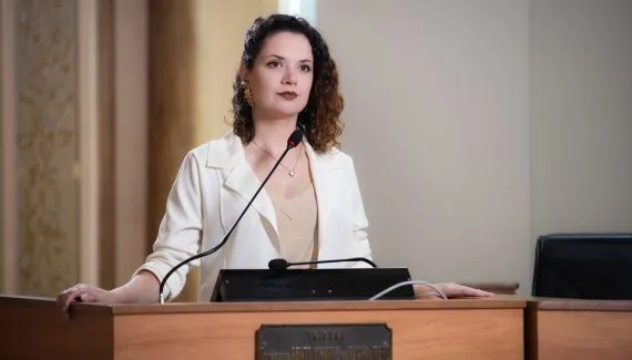 Vereadora pede cassação de colega que se elegeu deputado e pediu a demissão de petistas