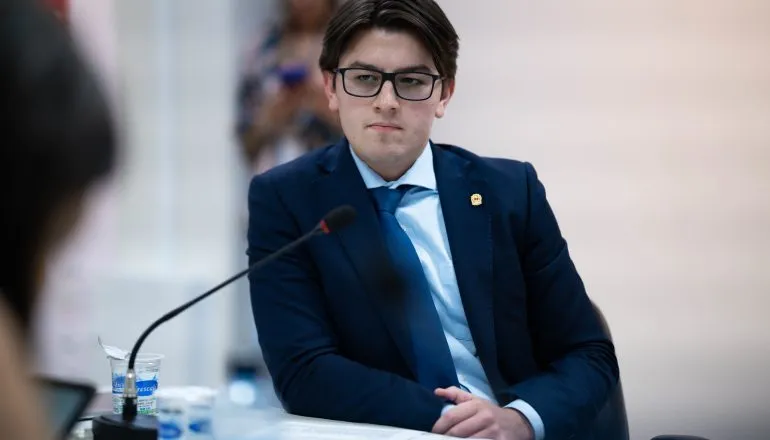 Deputado eleito quer suspender recomendação do MPT após fala sobre demitir petistas