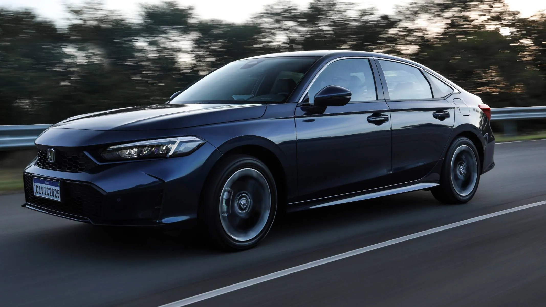 Civic Hybrid 2027: 3 motores e conectado ao Google por R$ 266 mil