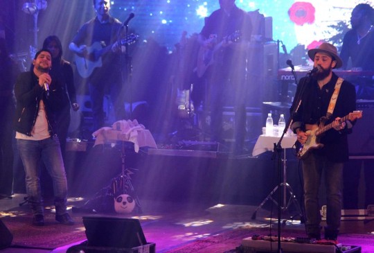 A dupla deu um show de carisma no palco da Live Curitiba. Foto: Lucas Sarzi.