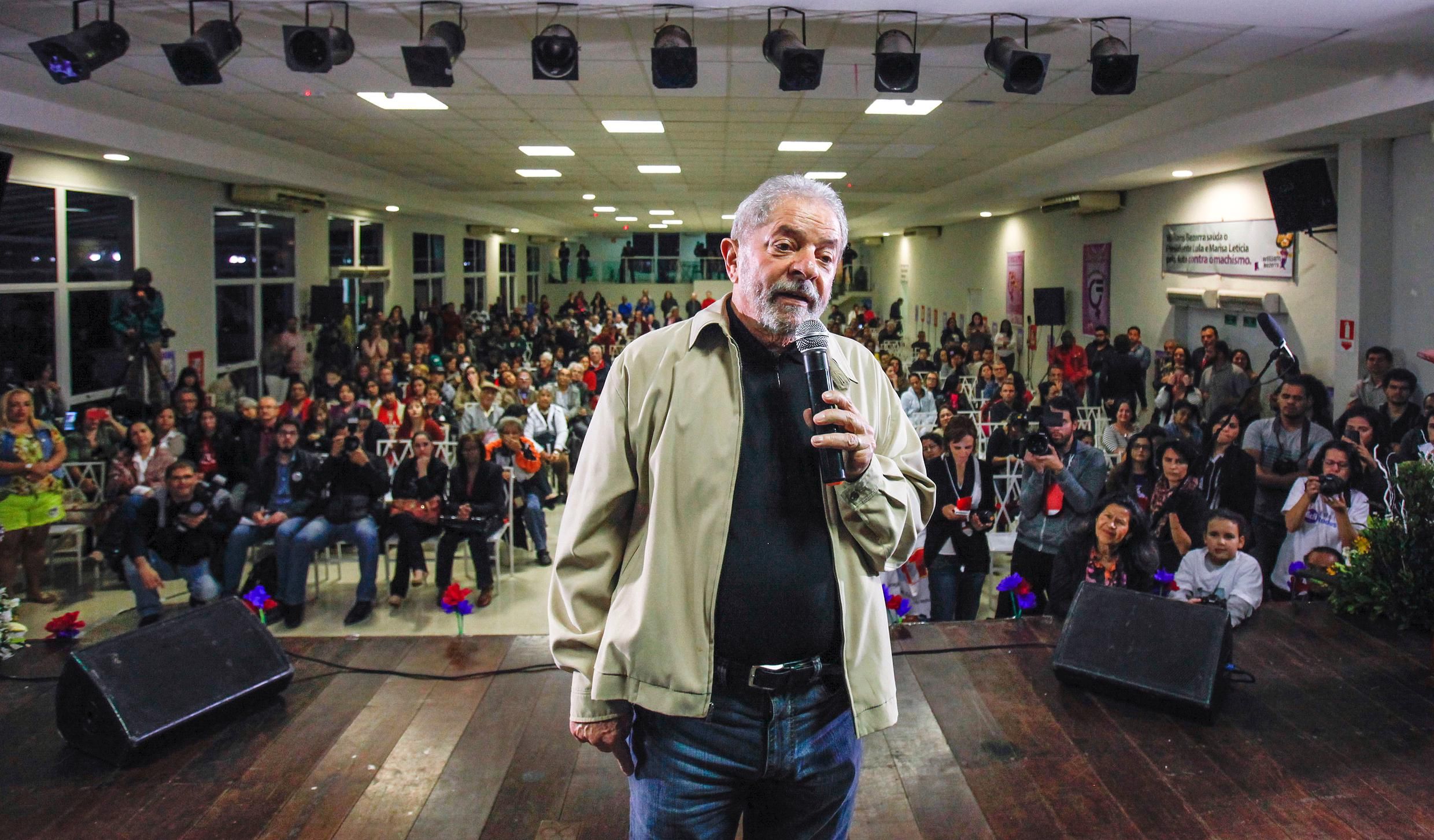Depois de Dilma, próximo alvo contra PT será Lula.
