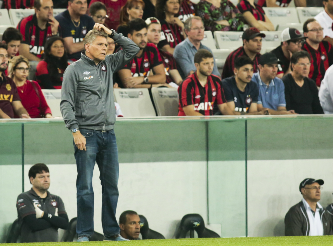 Paulo Autuori quer o Atlético ganhando e jogando bem. Mas contra o Botafogo pelo menos ganhou. Foto: Lineu Filho