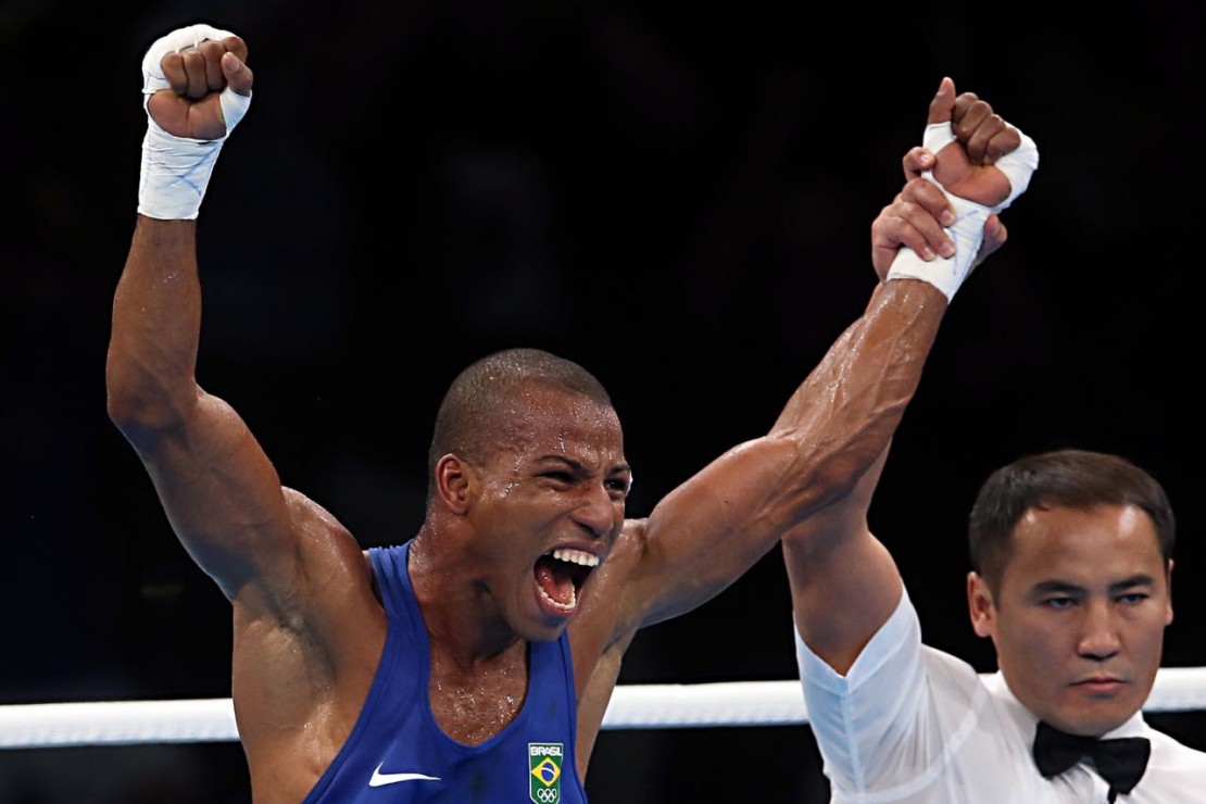 Robson Conceição derrotou Lazaro Jorge Álvarez e se garantiu na decisão olímpica.