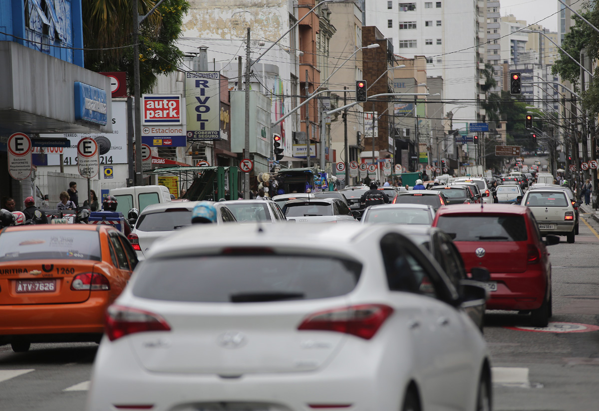 Algumas ruas de Curitiba estarão bloqueadas nesta quinta-feira, para o Dia Sem Carro.