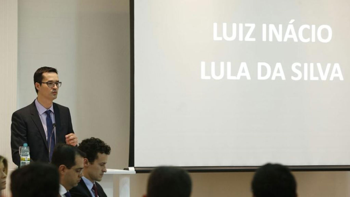 Coletiva de imprensa da operação Lava Jato, que denunciou Lula pelo triplex no Guarujá.