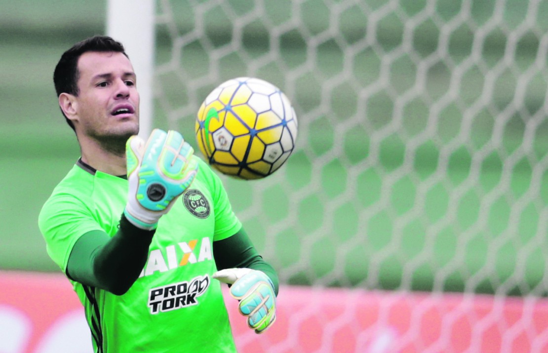 Wilson pede atenção ao adversário, que vem bem na Sul-Americana e mal no Argentino.