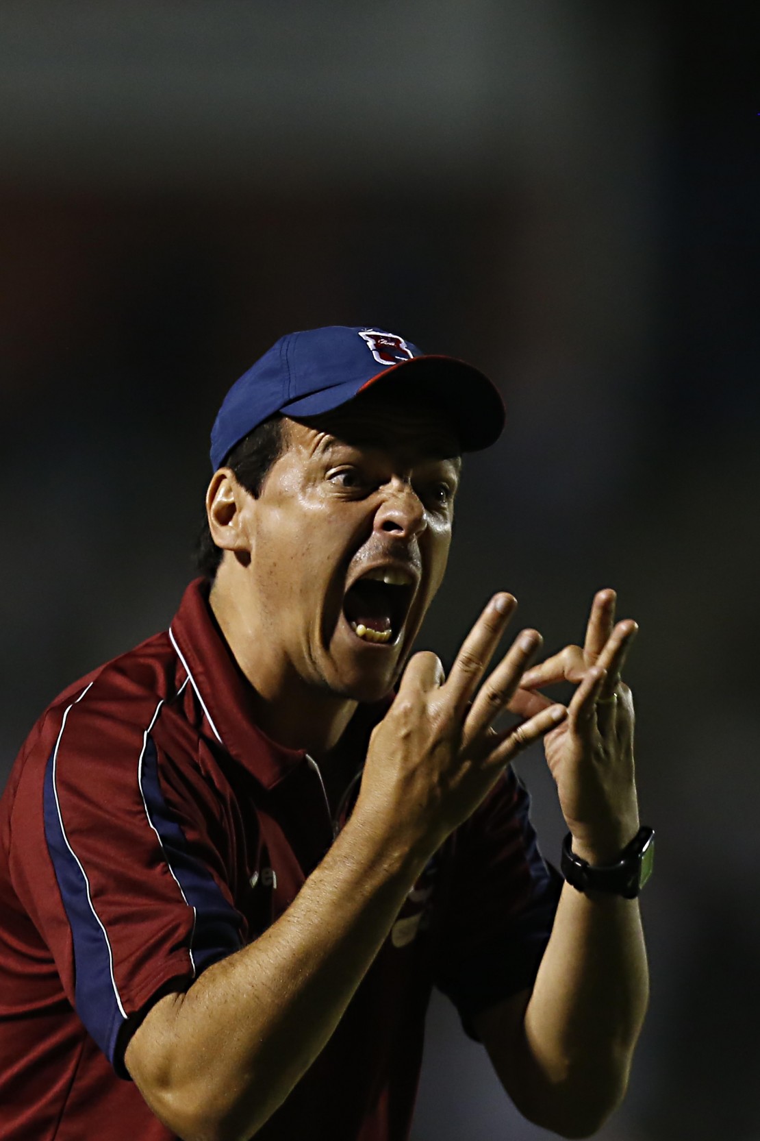 Fernando Diniz marcou sua passagem no Tricolor pelo bom trabalho e pelas explosões de temperamento. Foto: Albari Rosa