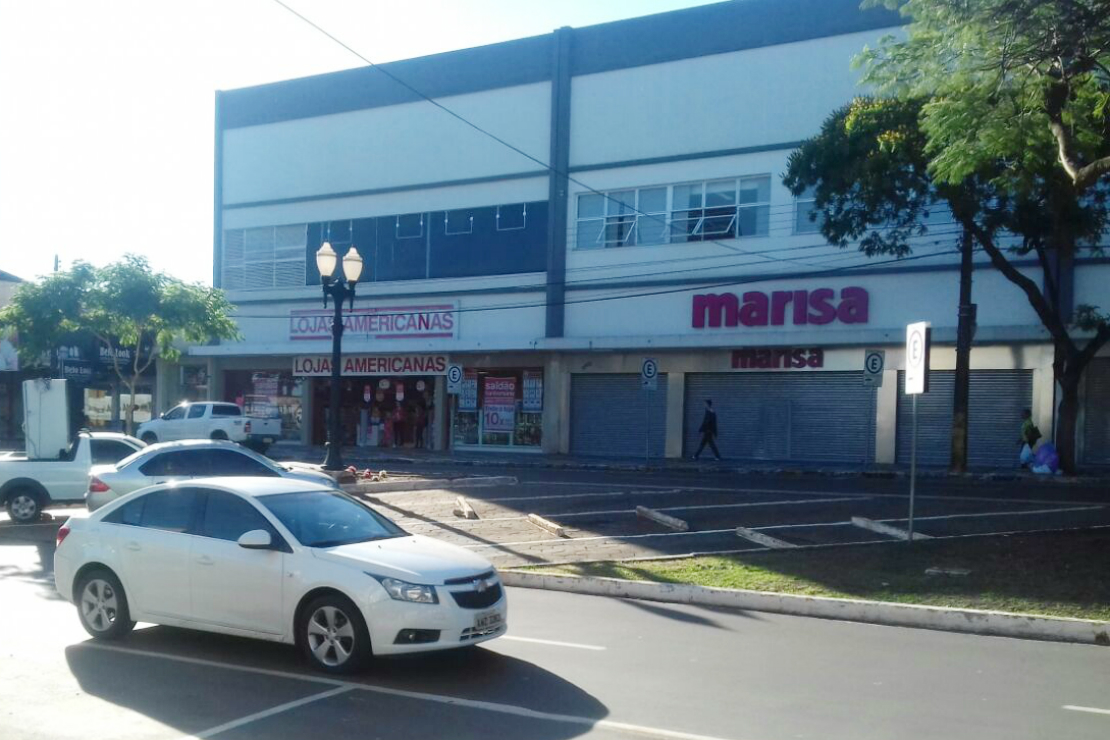 Parte do comércio fechou as portas mais cedo. Foto: Colaboração