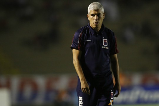 Ricardinho foi quem mais comandou o Paraná Clube neste período. Somando as duas passagens (2012 e 2014), foram 62 partidas. Foto: Felipe Rosa