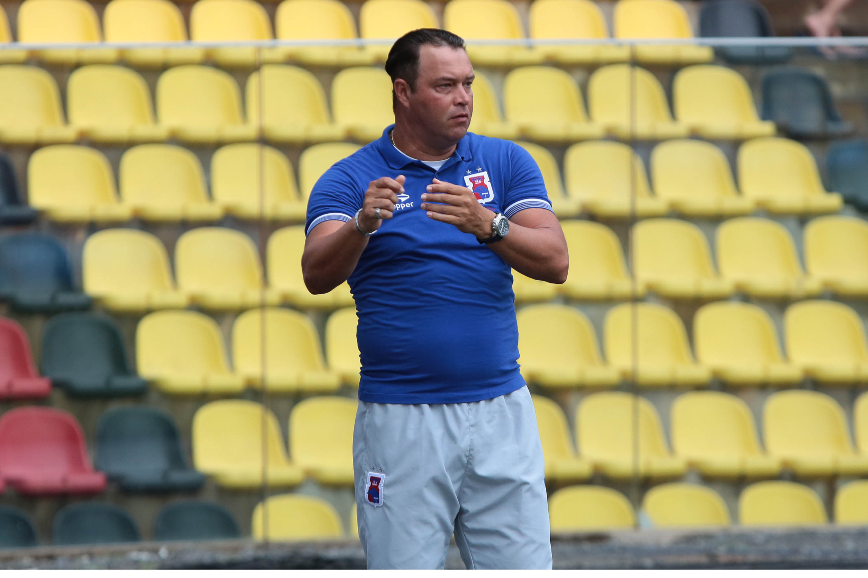 O técnico Roberto Fernandes diz que o Paraná PR está evoluindo. Foto: Gilson Borba/Estadão Conteúdo