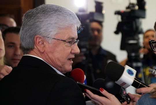 Coletiva de imprensa com o chefe da Casa Civil do Governo do Paraná, Valdir Rossoni, sobre a proposta da lei orçamentária de 2017. Curitiba, 04/10/2016. Foto: Orlando Kissner/ANPr