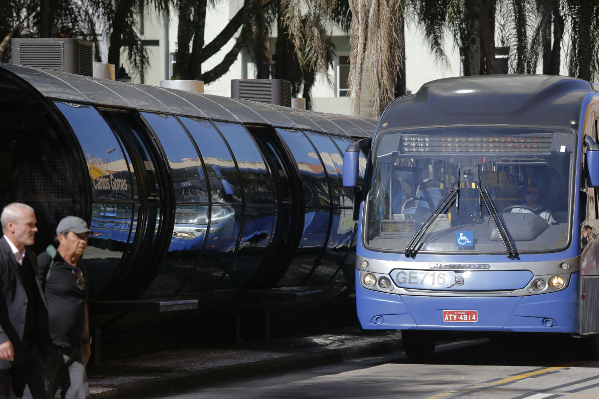 Sindicato dos motoristas e cobradores aguarda uma posição do sindicato patronal. Foto: Felipe Rosa