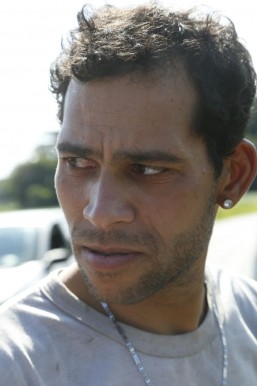 Diorgenes nem terminou de pagar o carro, que recém comprou. "Mas fazer o quê? O que importa é que estamos bem". 