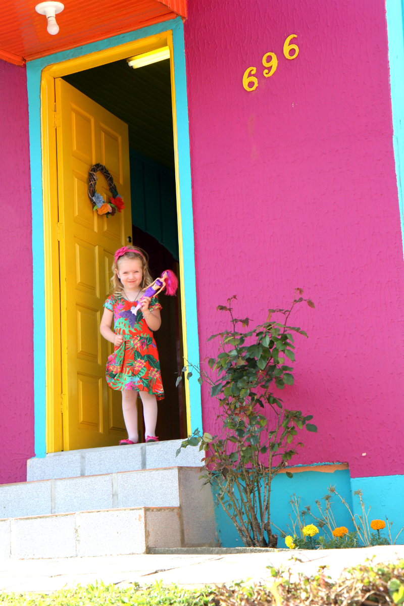 A casa foi pintada em seis cores para ficar mais aconchegante (Foto:Raquel Tannuri Santana).