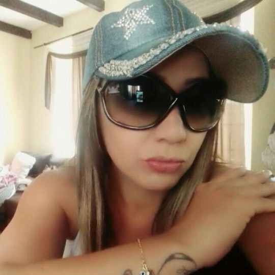 Daniele Lima está foragida. Foto: Reprodução.