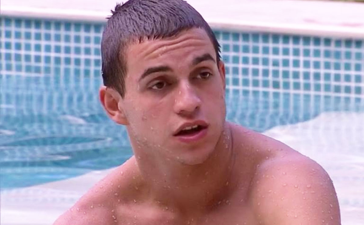 Manoel é eliminado do Big Brother Brasil 17 após paredão triplo. Foto: Reprodução.