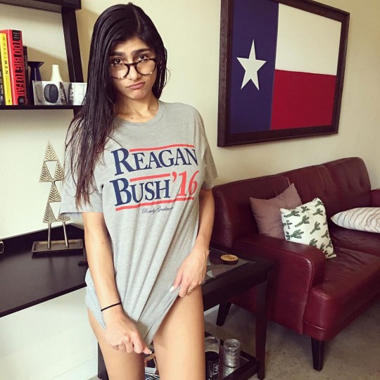 Mia-Khalifa