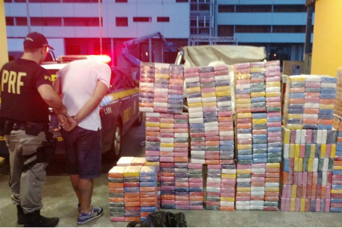 Mais de meia tonelada de cocaína é apreendida no Paraná