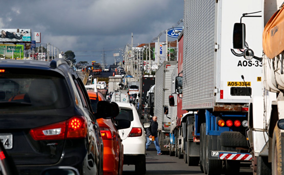 Congestionamento em Curitiba deixou motorista parado por 83 horas em 2016. Foto: Arquivo.