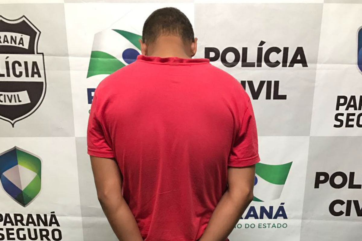 Rapaz de 21 anos foi preso por matar a cadeiradas o padrasto que agredia a mãe.