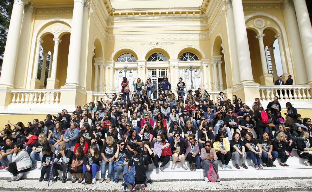 Professores municipais protestam contra reformulação de aposentadoria. Foto: Jonathan Campos.