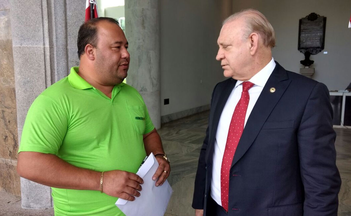 Anderson Teixeira, presidente do Sindimoc, conversará com o governador Beto Richa sobre o pedido da categoria. Foto: Sindimoc.